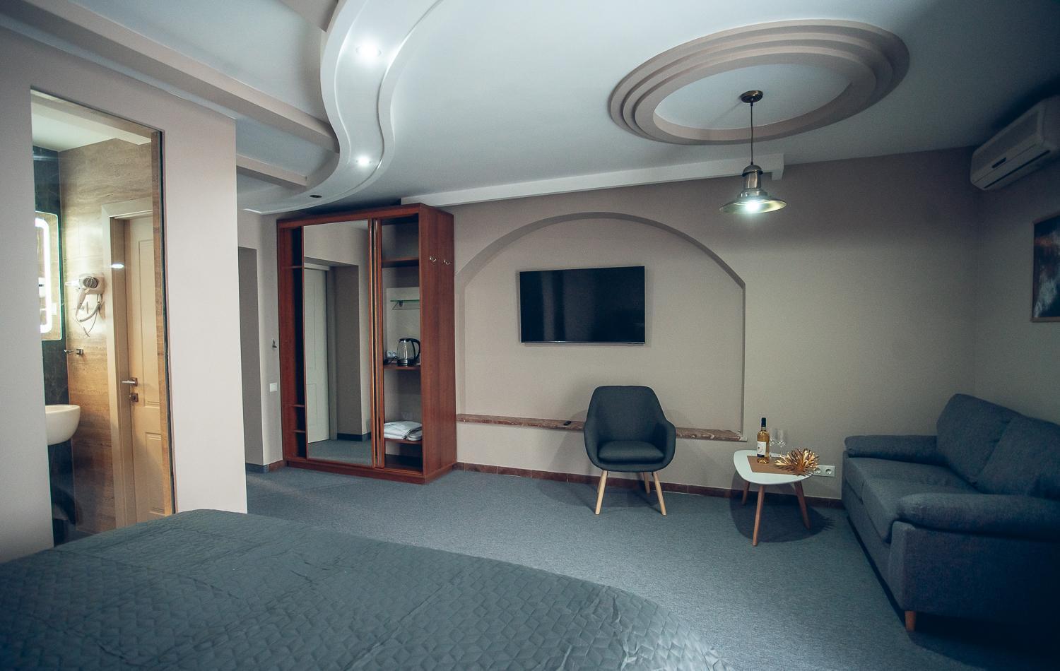 Apart4You Hotel Chisinau Exterior photo