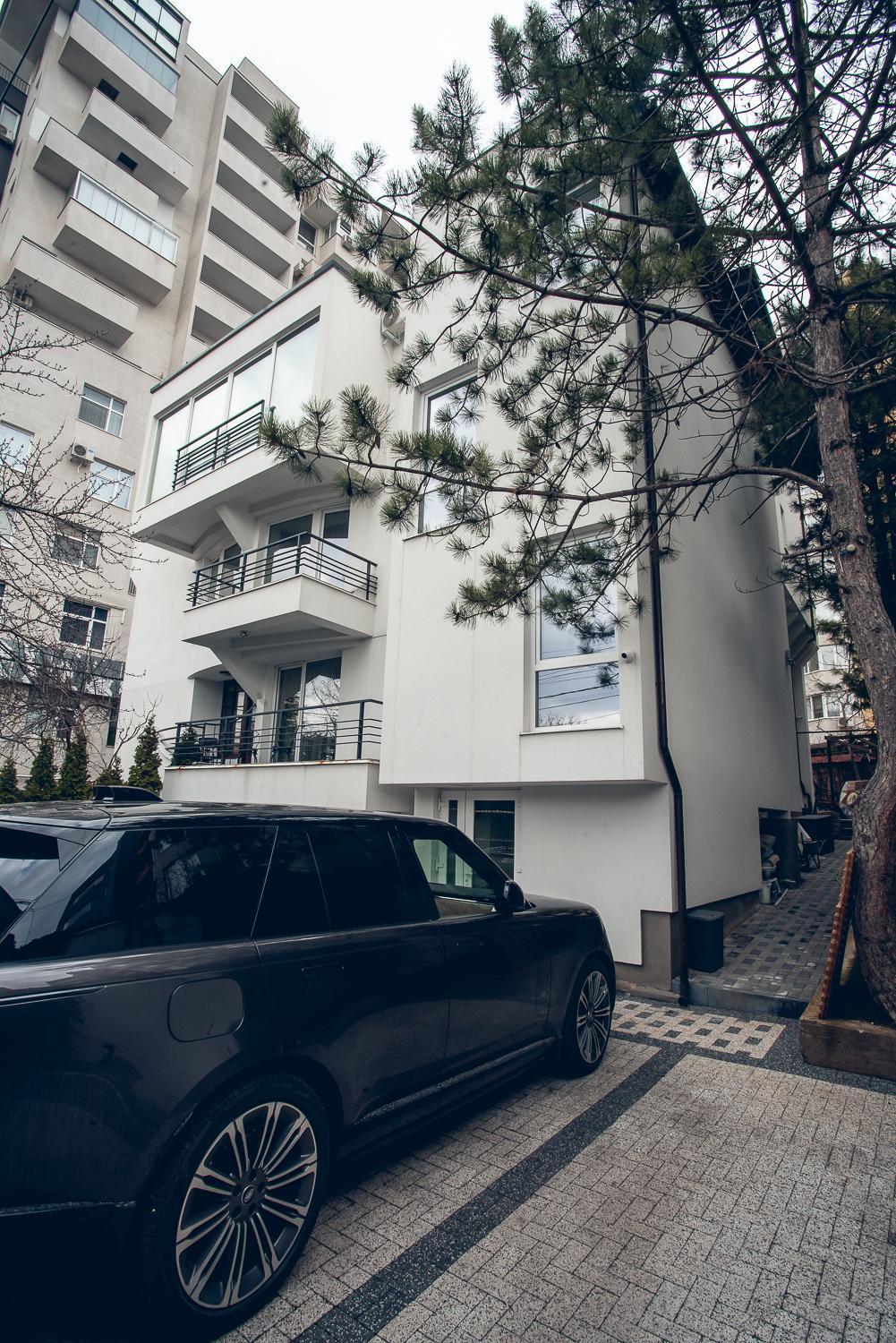 Apart4You Hotel Chisinau Exterior photo